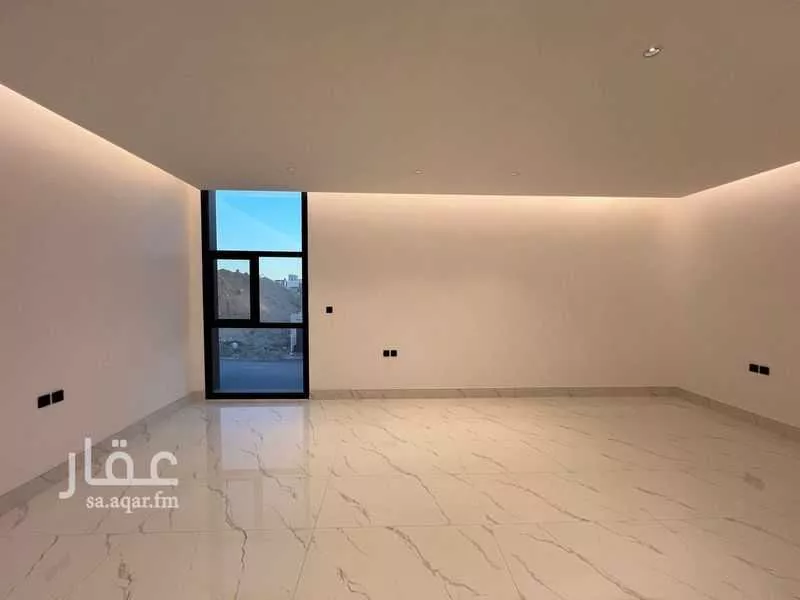 5 bedroom villa in Al Narjis 15