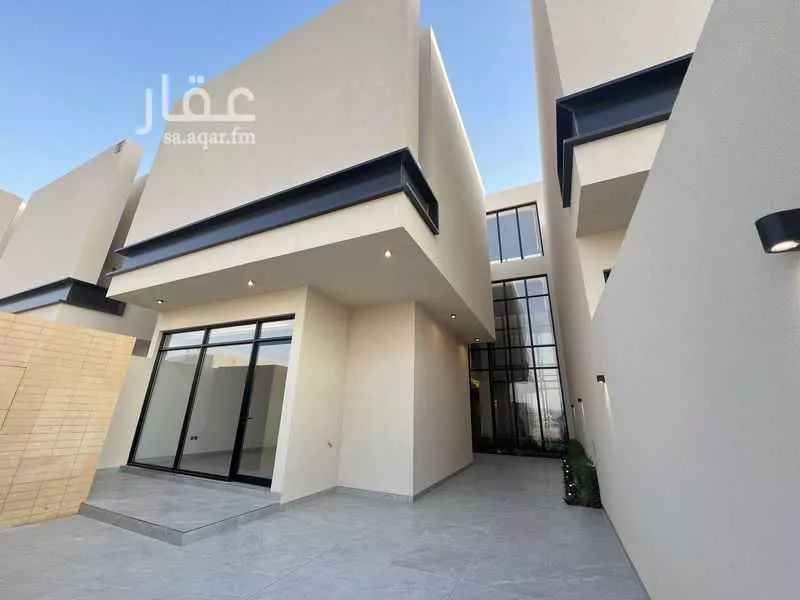 5 bedroom villa in Al Narjis 4