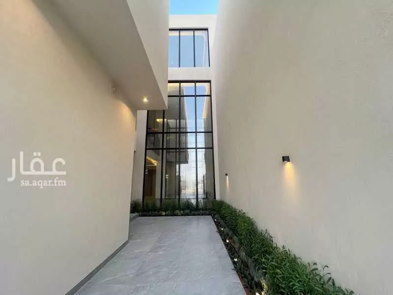 5 bedroom villa in Al Narjis 5