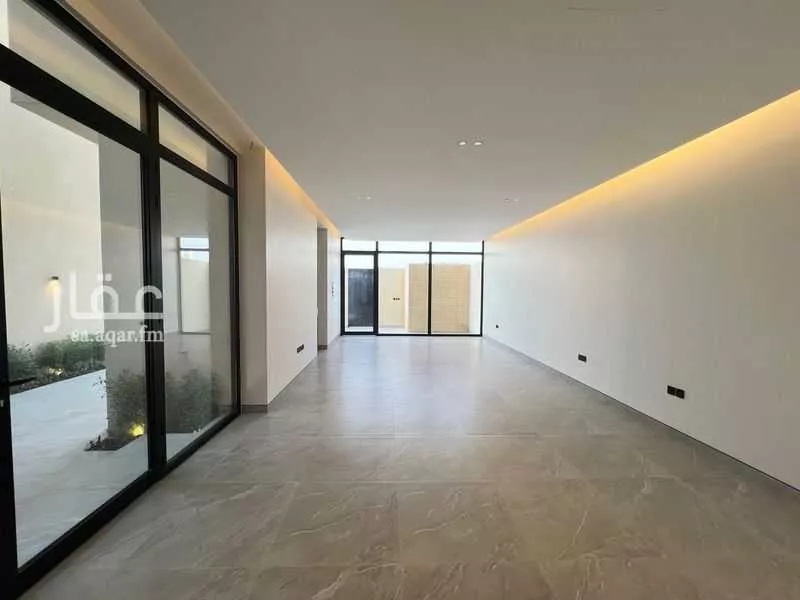 5 bedroom villa in Al Narjis 9