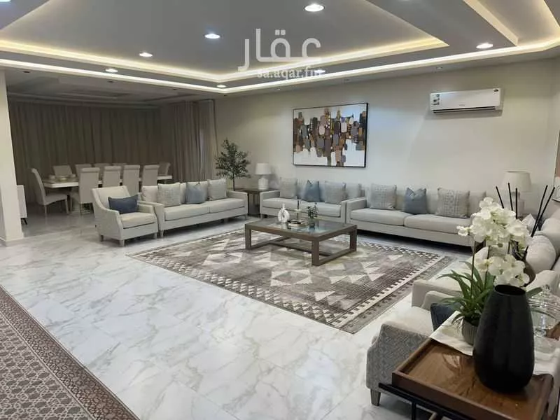 8 bedroom villa in Granada 3