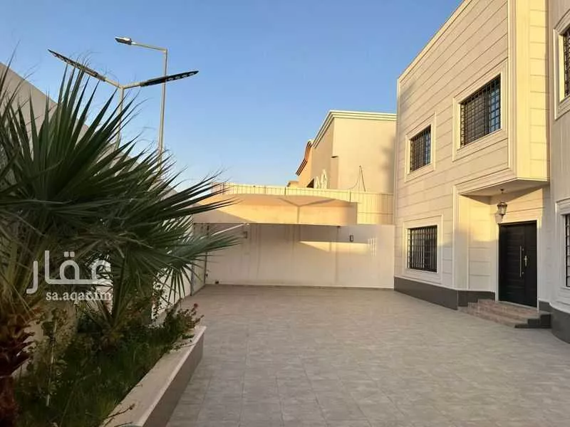 8 bedroom villa in Granada 4