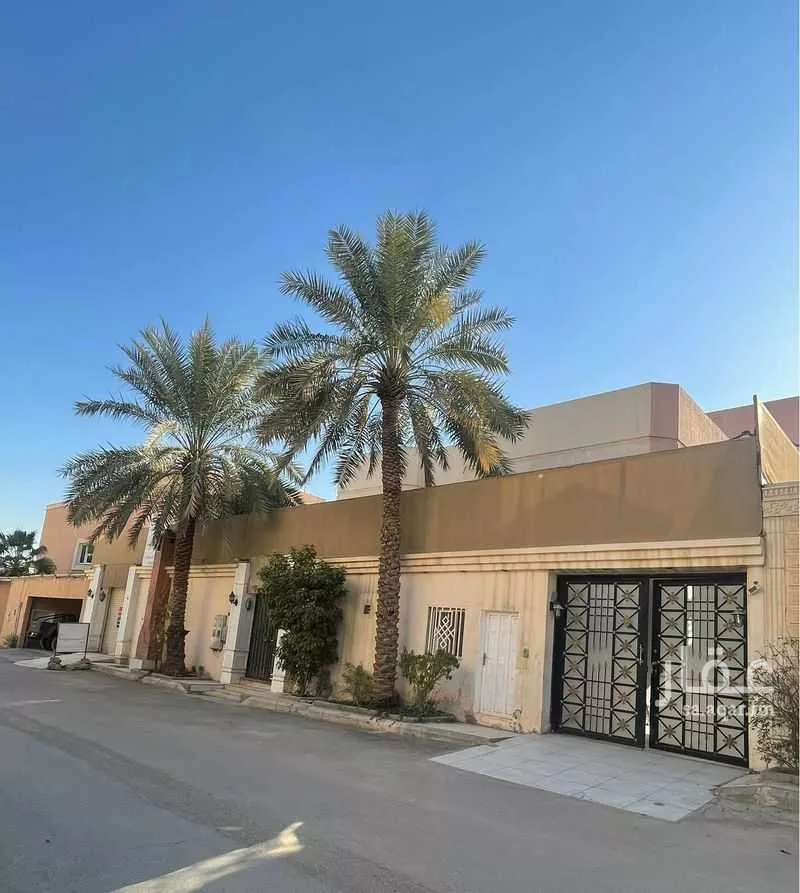 6 bedroom villa in Al Khuzama 6