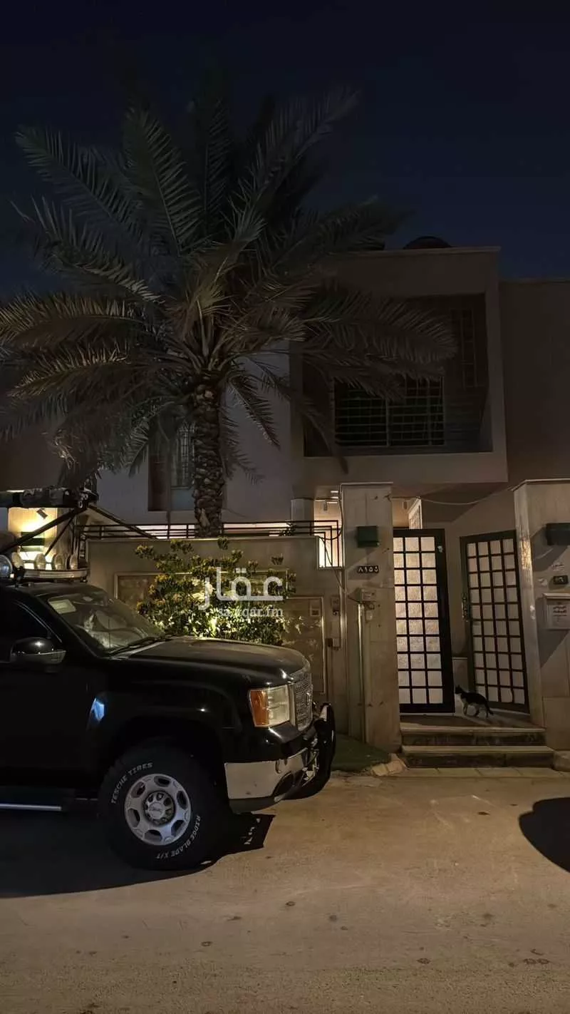 8 bedroom villa in King Fahd 5