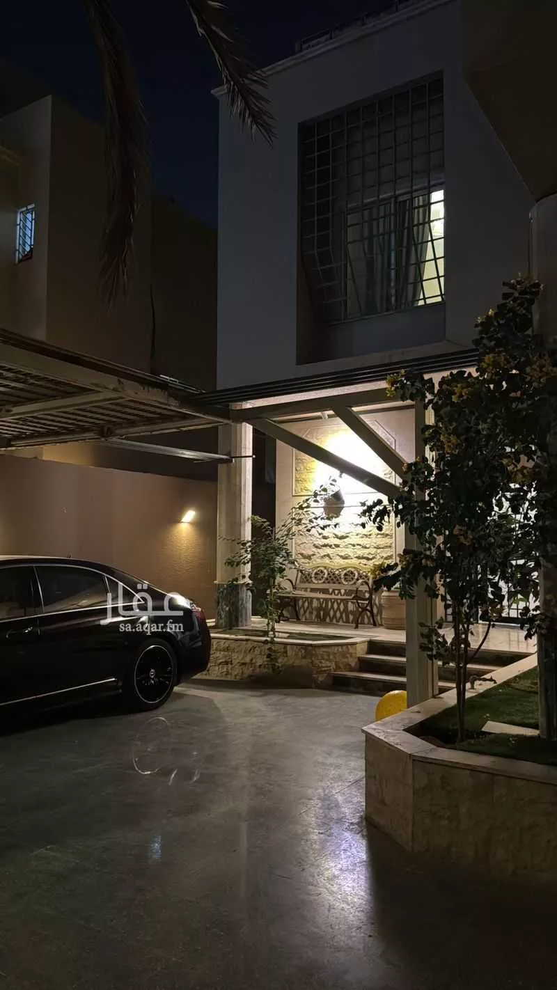 8 bedroom villa in King Fahd 6