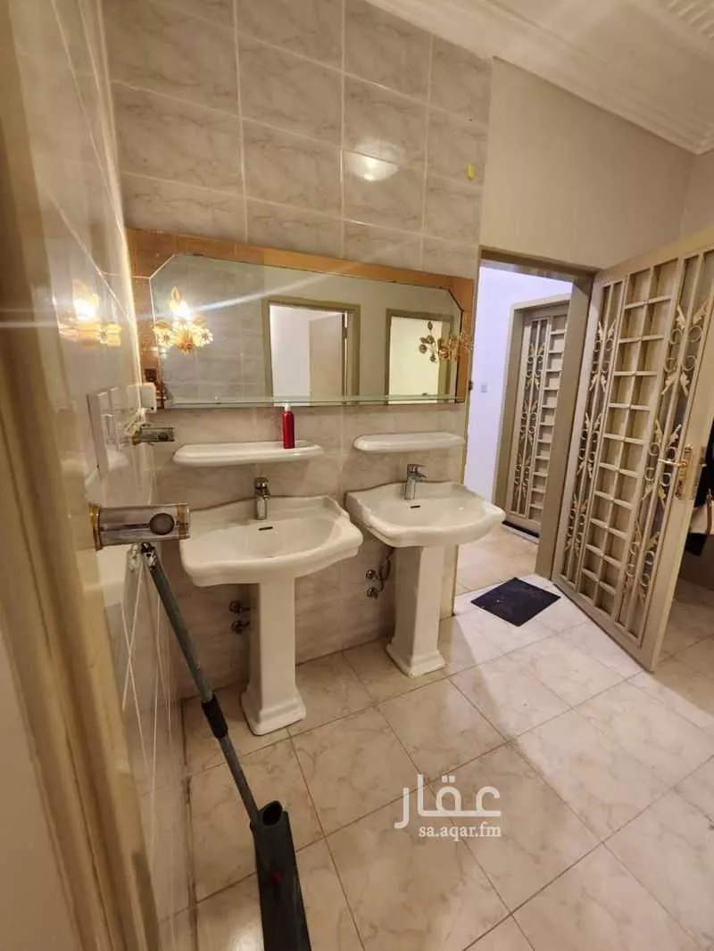 8 bedroom villa in As Suwaidi 10