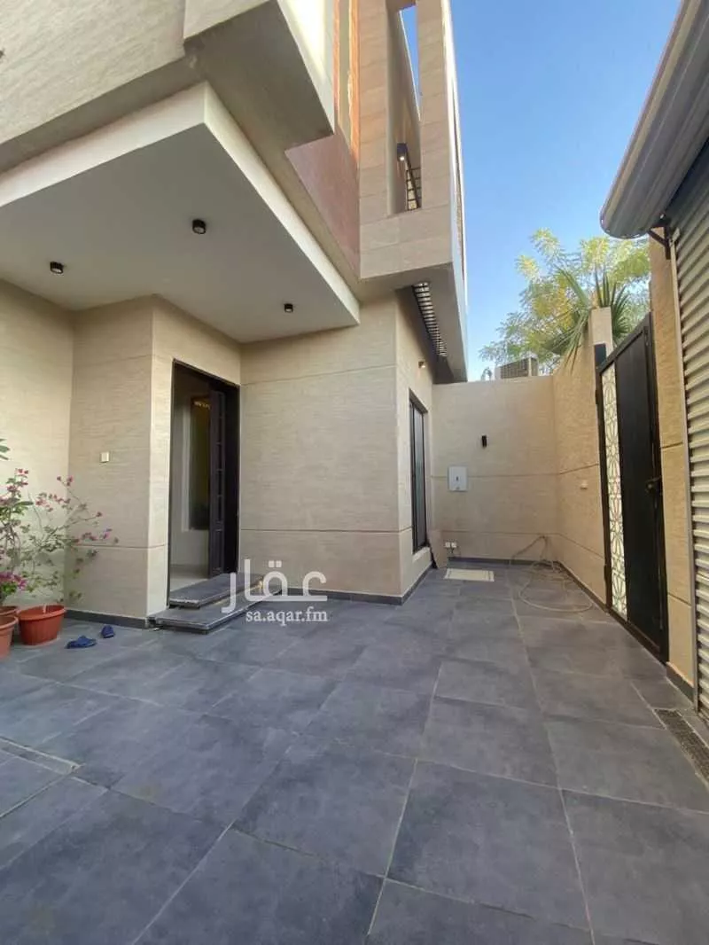 7 bedroom villa in Al Narjis 5