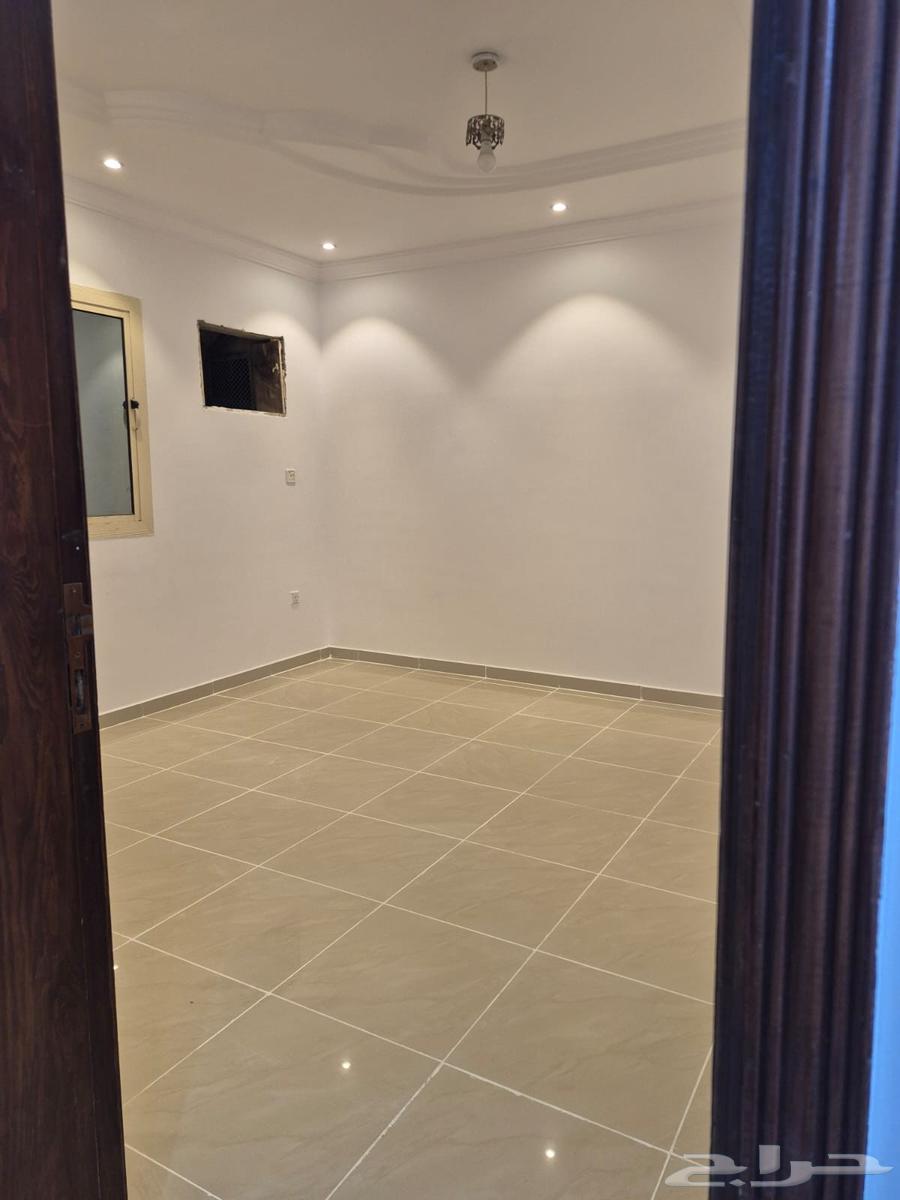 3 bedroom apartment in Al Harazat 5