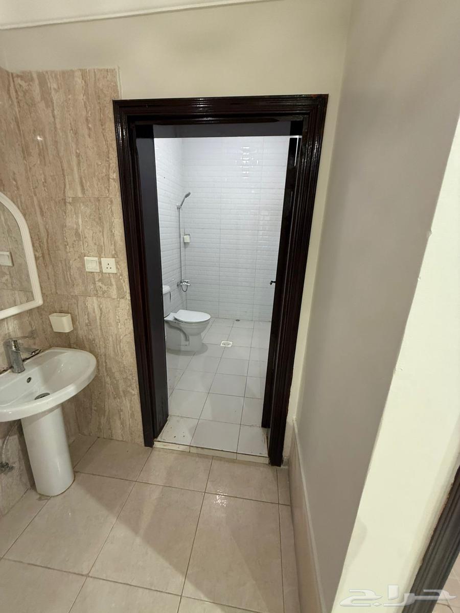 3 bedroom apartment in Al Marwa 6