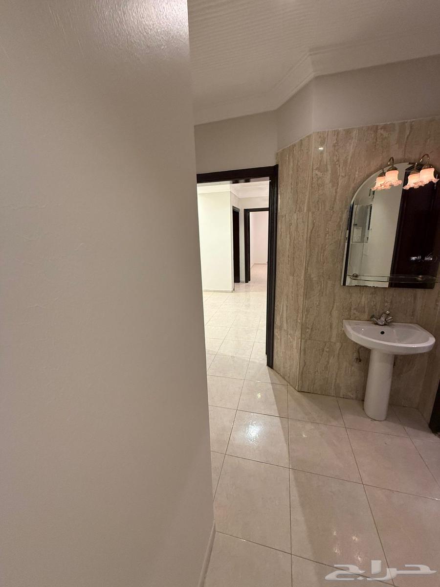 3 bedroom apartment in Al Marwa 9