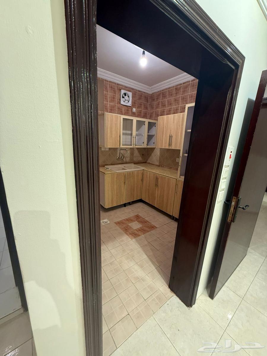 3 bedroom apartment in Al Marwa 10