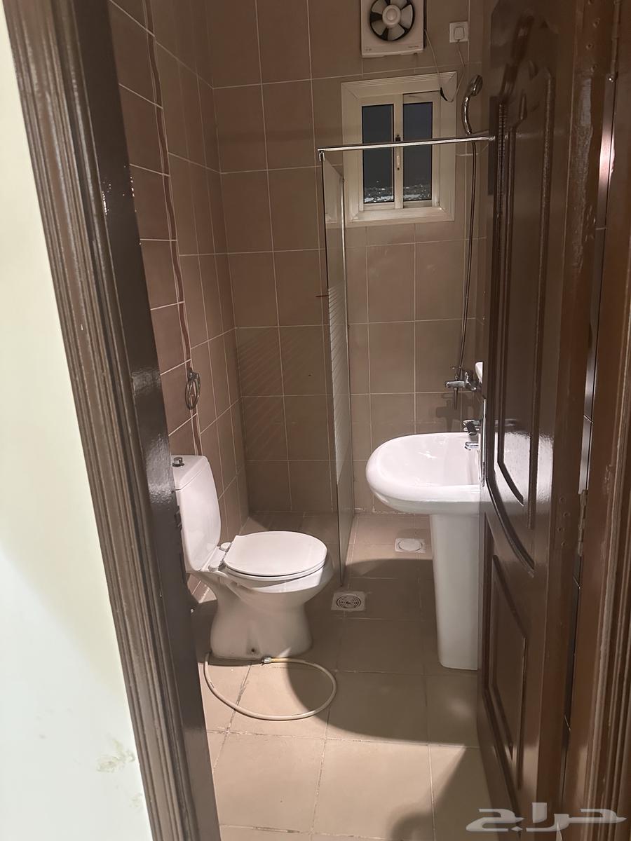 64 bedroom apartment in Al Nakheel 6