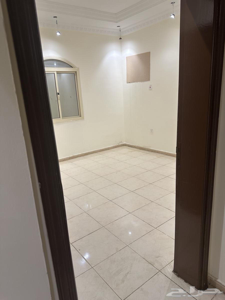64 bedroom apartment in Al Nakheel 7