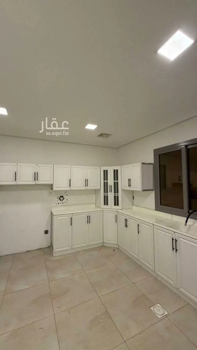 فيلا 6 غرف في النرجس 13