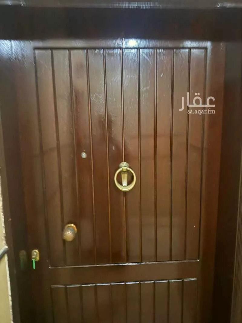 عمارة 571 م² في المروة 13
