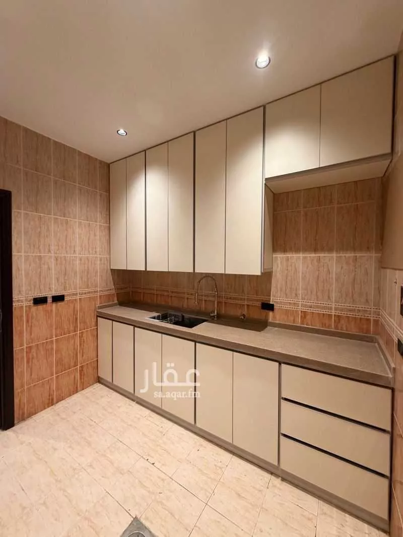 633 sqm building in Al Bawadi 8