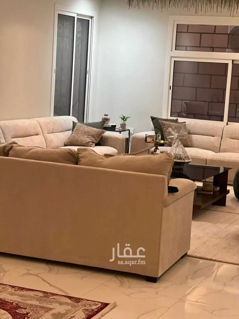 6 bedroom villa in Dhahrat Laban 9