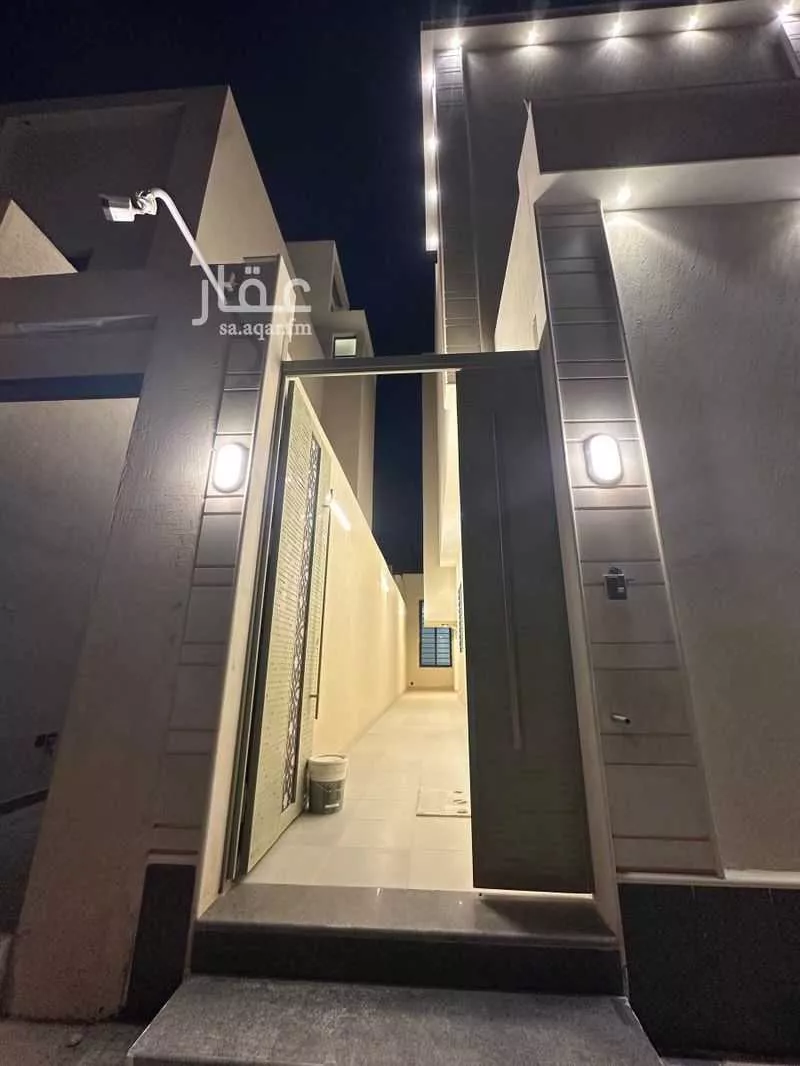 6 bedroom villa in Al Janadriyah 2