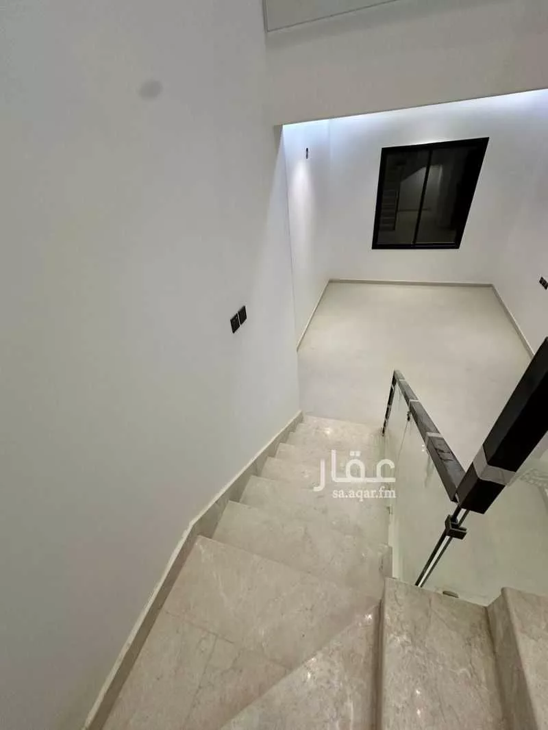 6 bedroom villa in Al Janadriyah 19