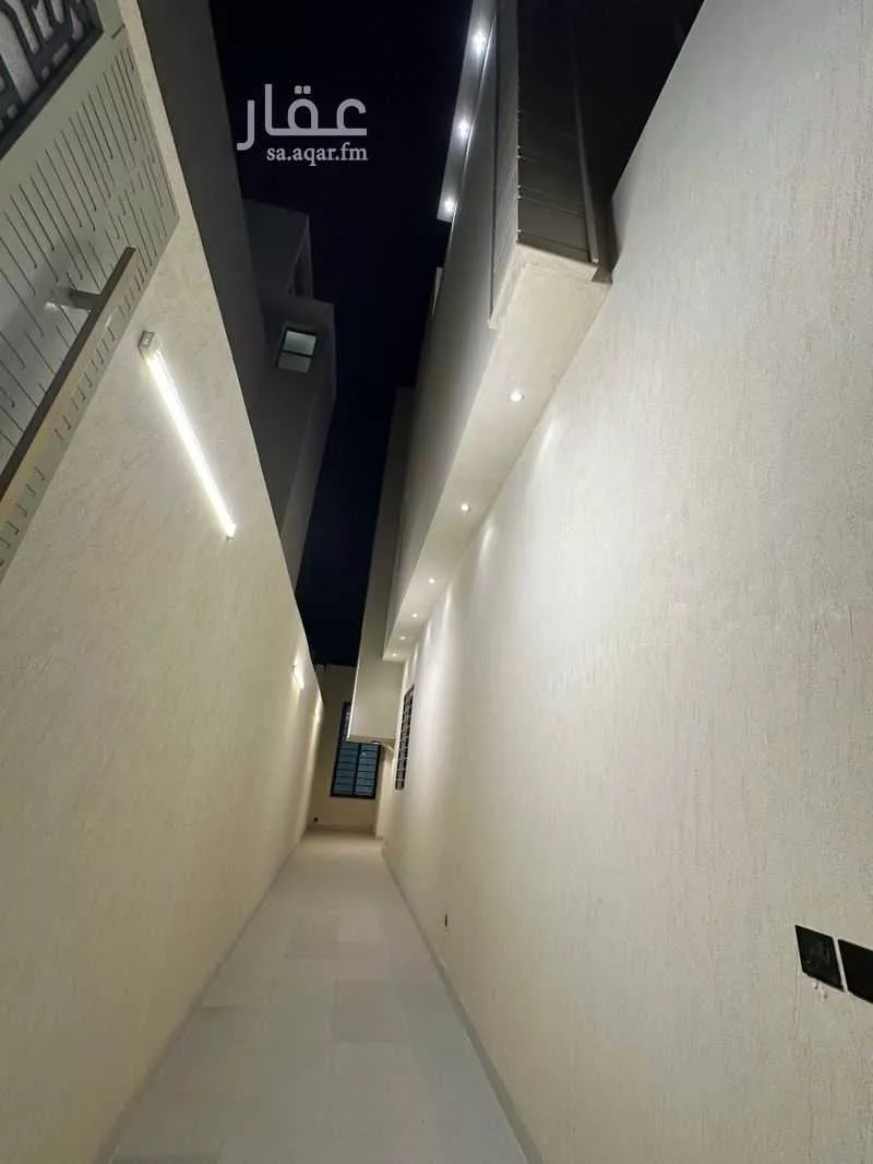 6 bedroom villa in Al Janadriyah 3
