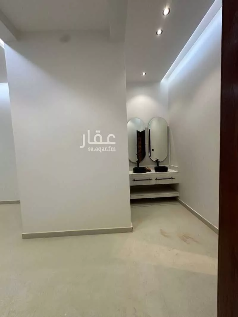 6 bedroom villa in Al Janadriyah 26
