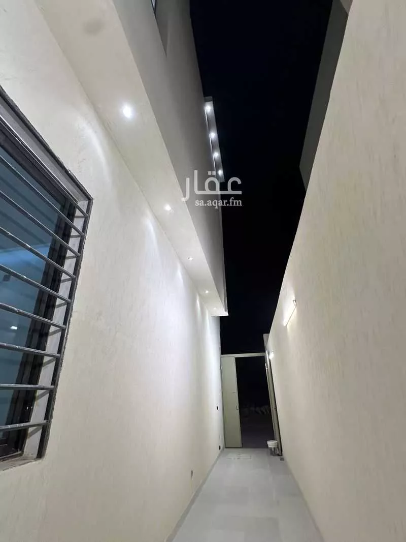 6 bedroom villa in Al Janadriyah 30