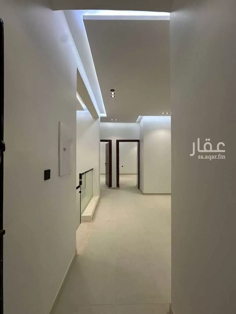 6 bedroom villa in Al Janadriyah 7