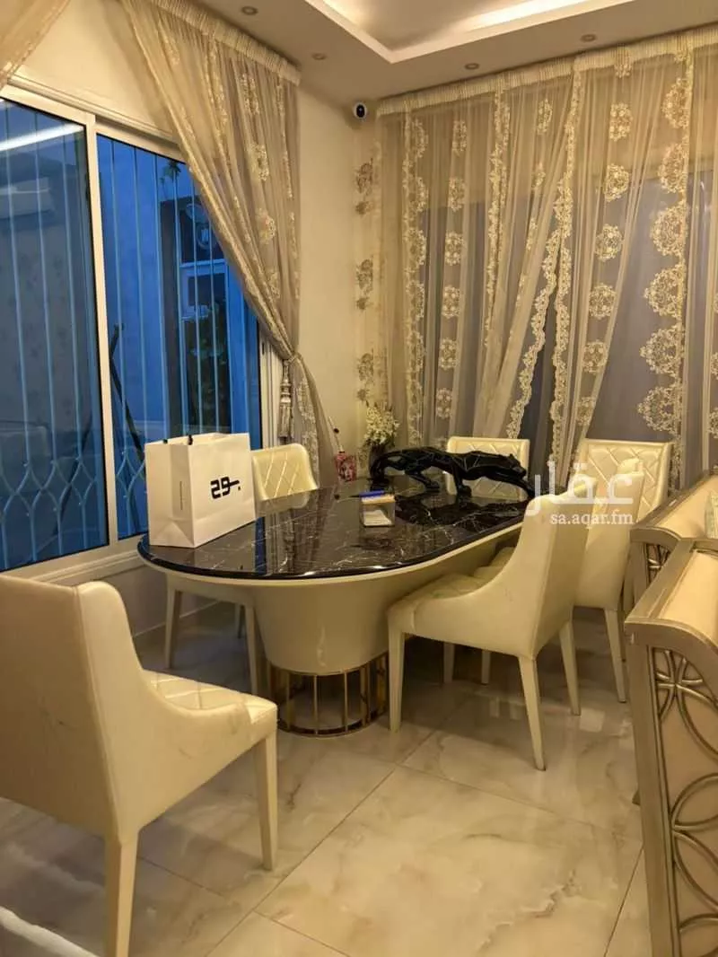 4 bedroom apartment in Al Malqa 6