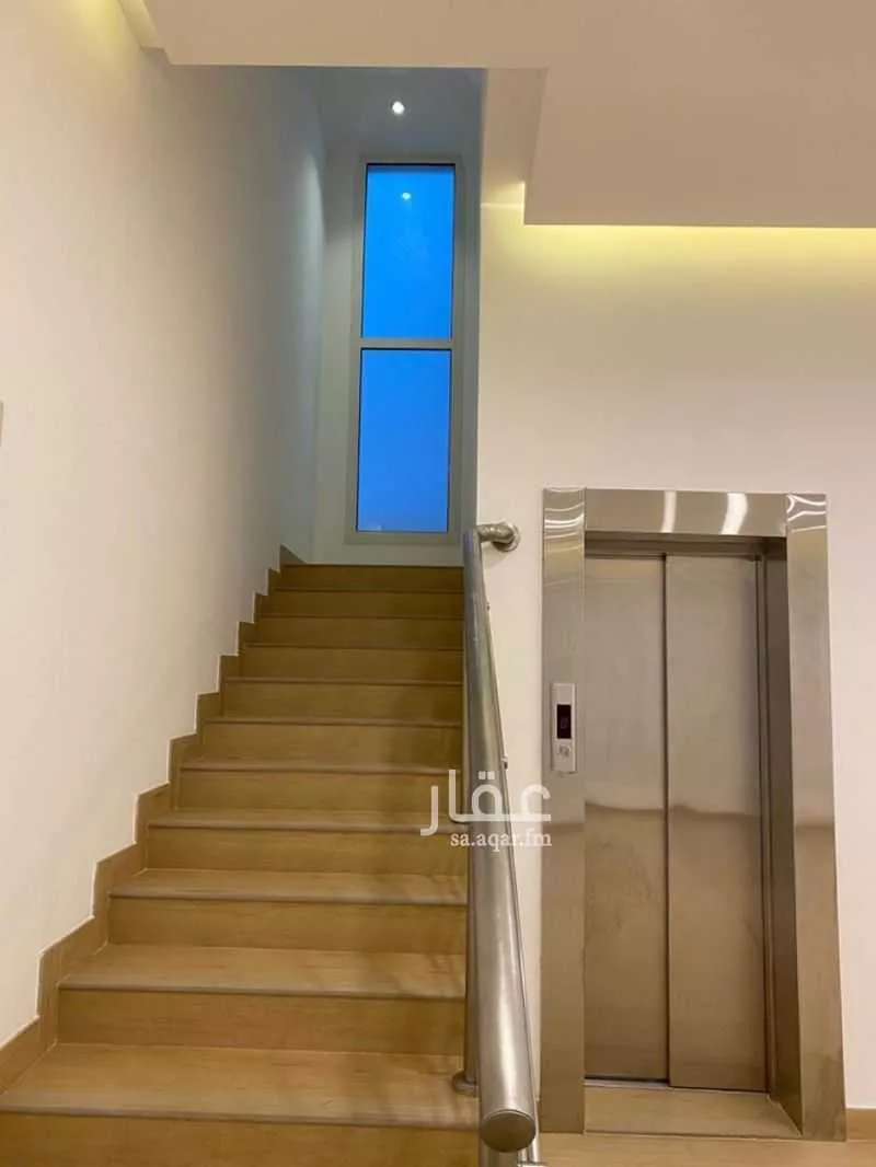 فيلا 4 غرف في الملقا 7