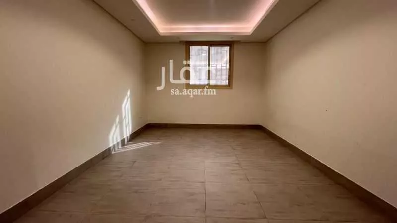شقة 4 غرف في الملقا 6