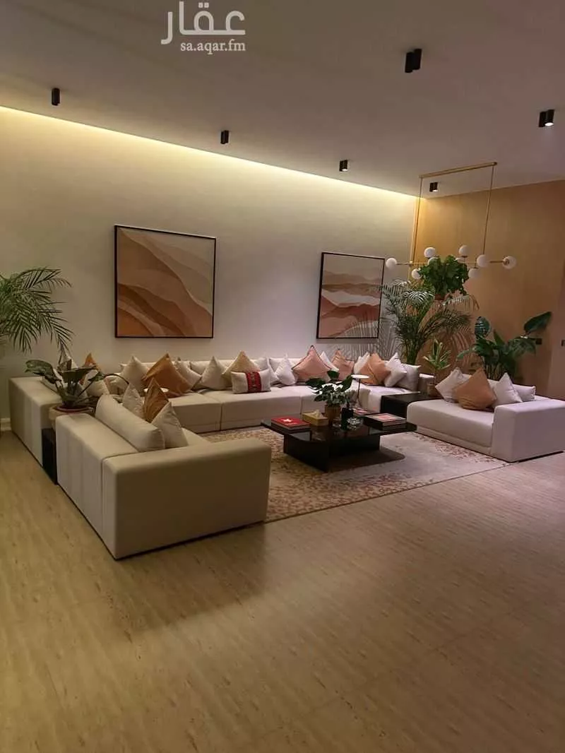 5 bedroom villa in Al Malqa 2