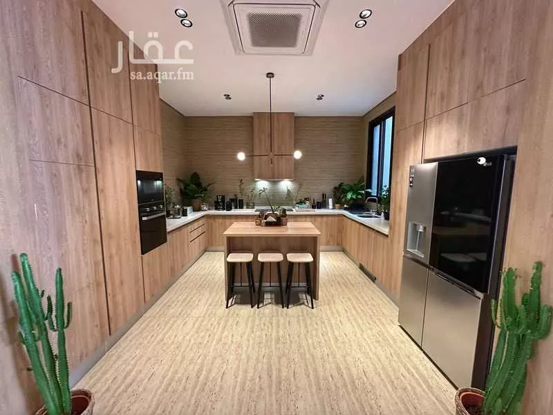 5 bedroom villa in Al Malqa 3