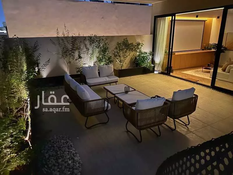 5 bedroom villa in Al Malqa 7