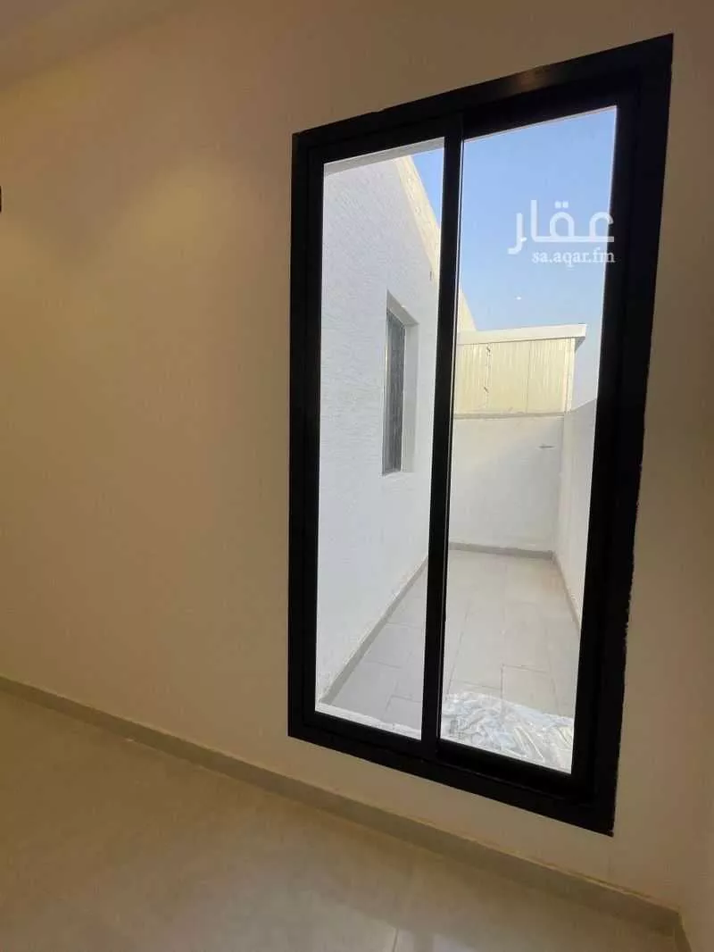 فيلا 5 غرف في النظيم 13