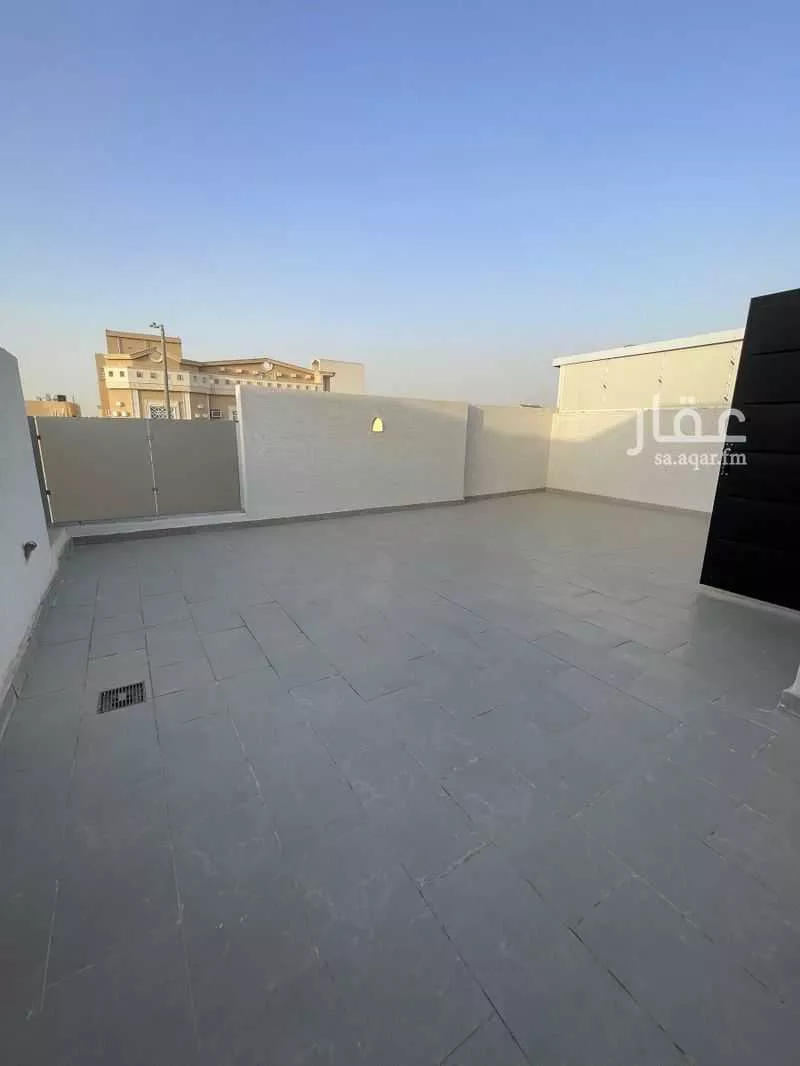فيلا 5 غرف في النظيم 19