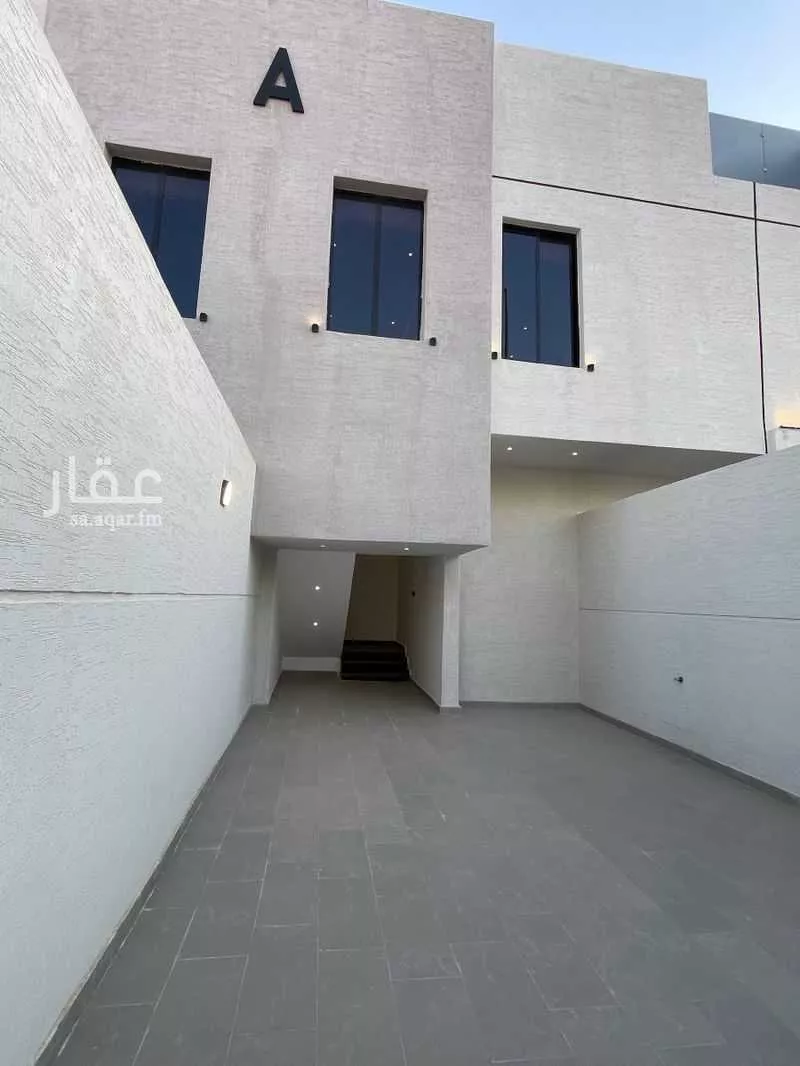 فيلا 5 غرف في النظيم 4