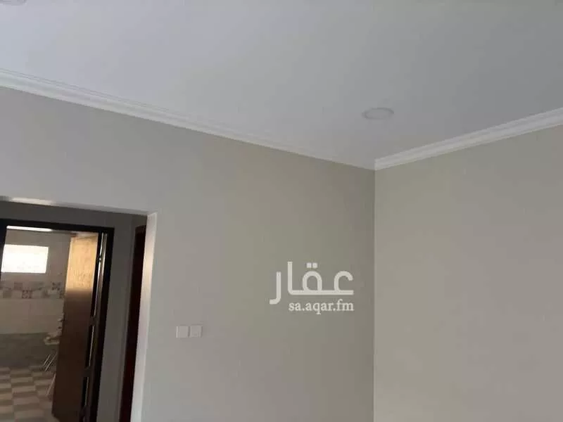 شقة 4 غرف في ضاحية الملك فهد 2