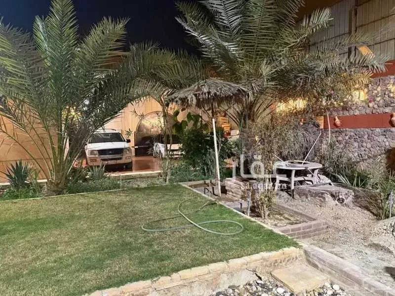فيلا 15 غرف في الندى 12