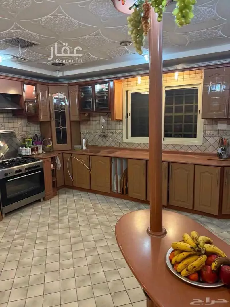 فيلا 15 غرف في الندى 10