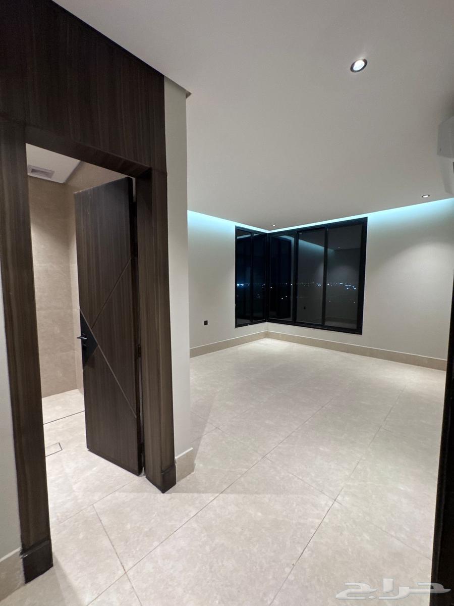 5 bedroom apartment in Al Hamra 3