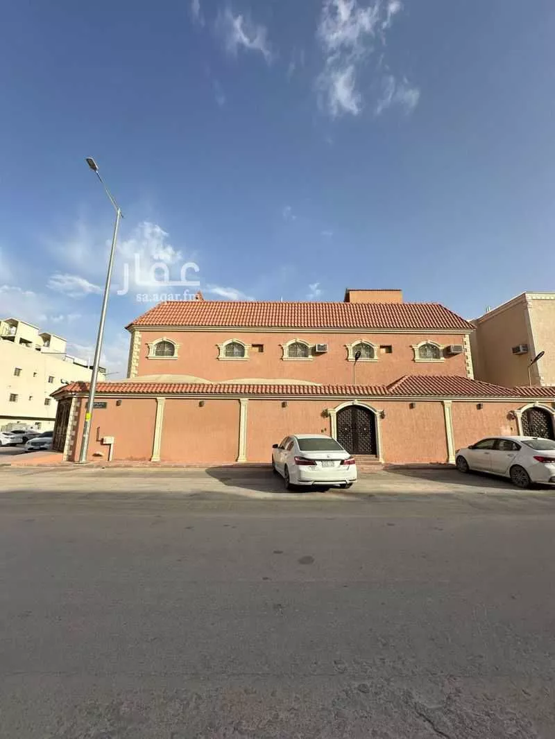 7 bedroom apartment in Dhahrat Laban 2