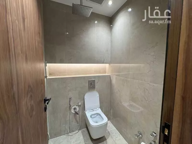 5 bedroom villa in Al Aridh 7