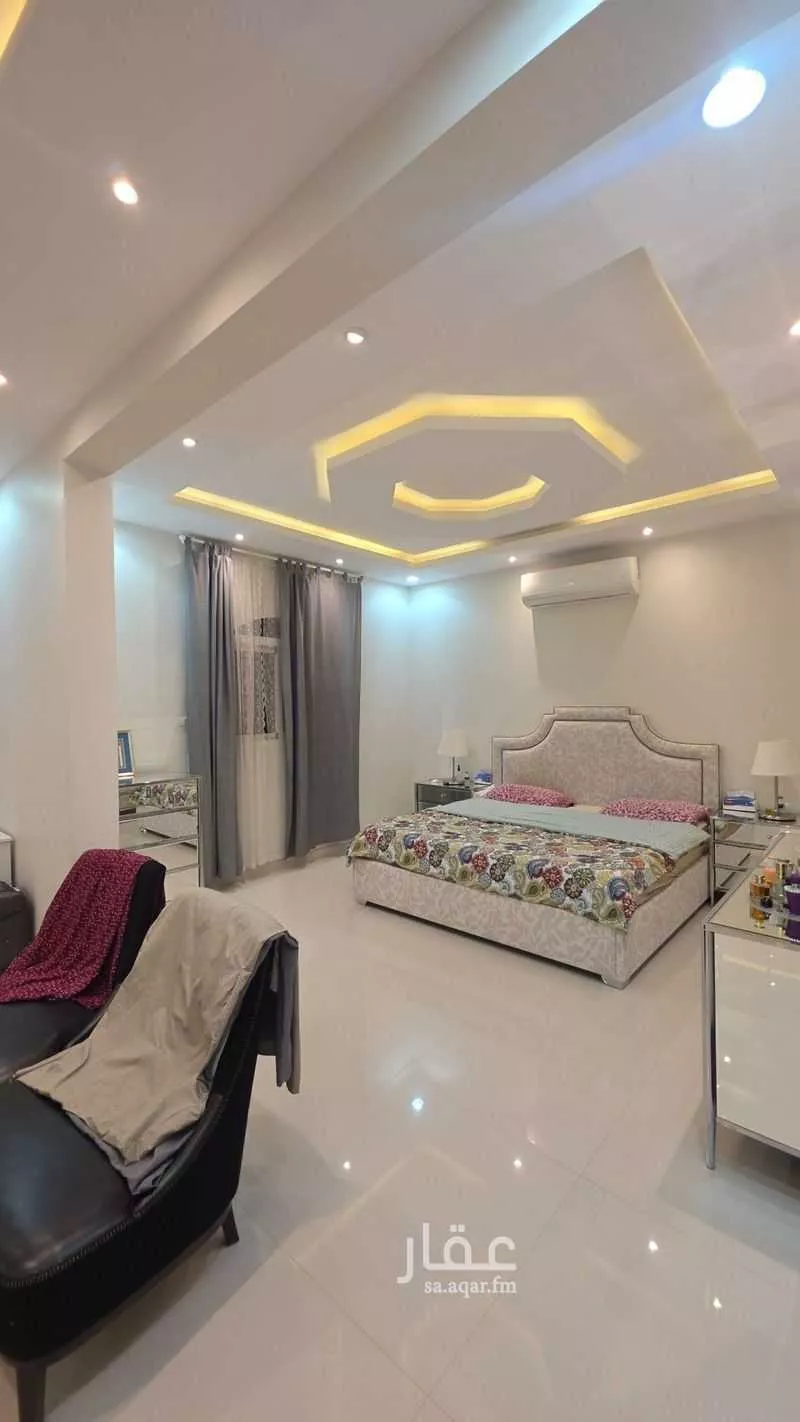 5 bedroom villa in Al Yasmin 7