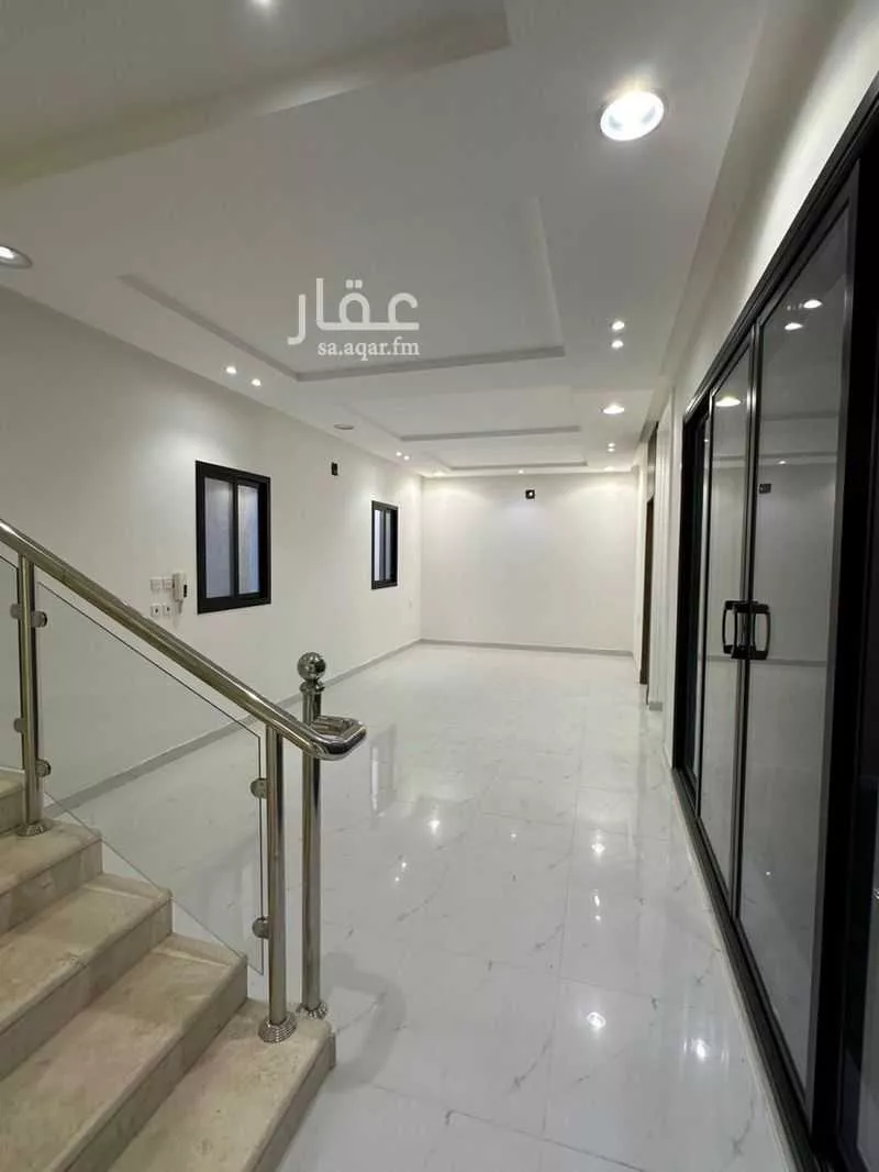 4 bedroom villa in Dhahrat Laban 5
