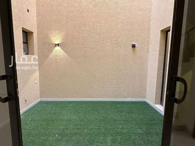 4 bedroom villa in Dhahrat Laban 6