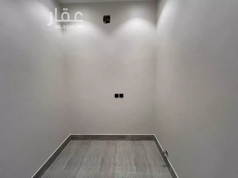 شقة 4 غرف في إشبيلية 12