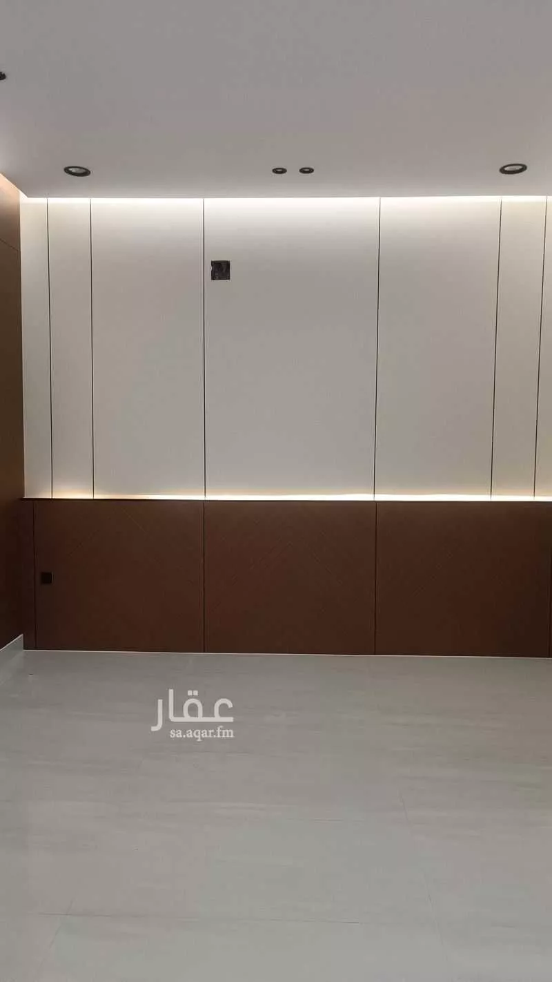 4 bedroom villa in Al Janadriyah 14