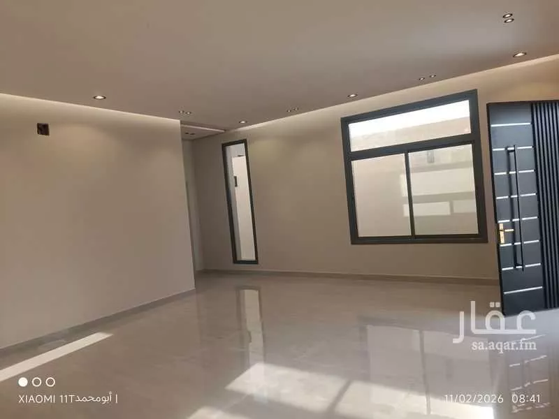 4 bedroom villa in Al Janadriyah 5