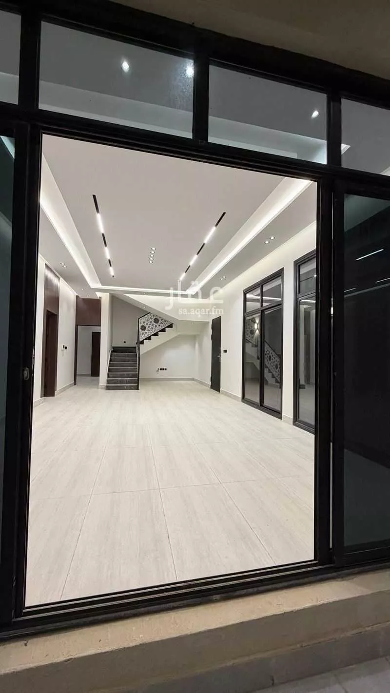 5 bedroom villa in An Nadhim 3