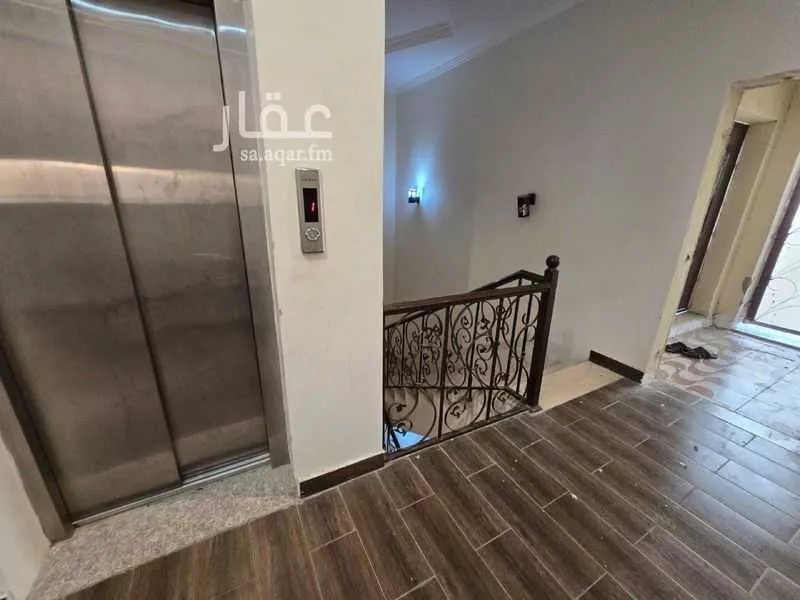 فيلا 8 غرف في الشوقية 5